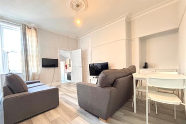 3 bed flat, Lavender Gardens, Jesmond, Newcastle, NE23DD - Image 1